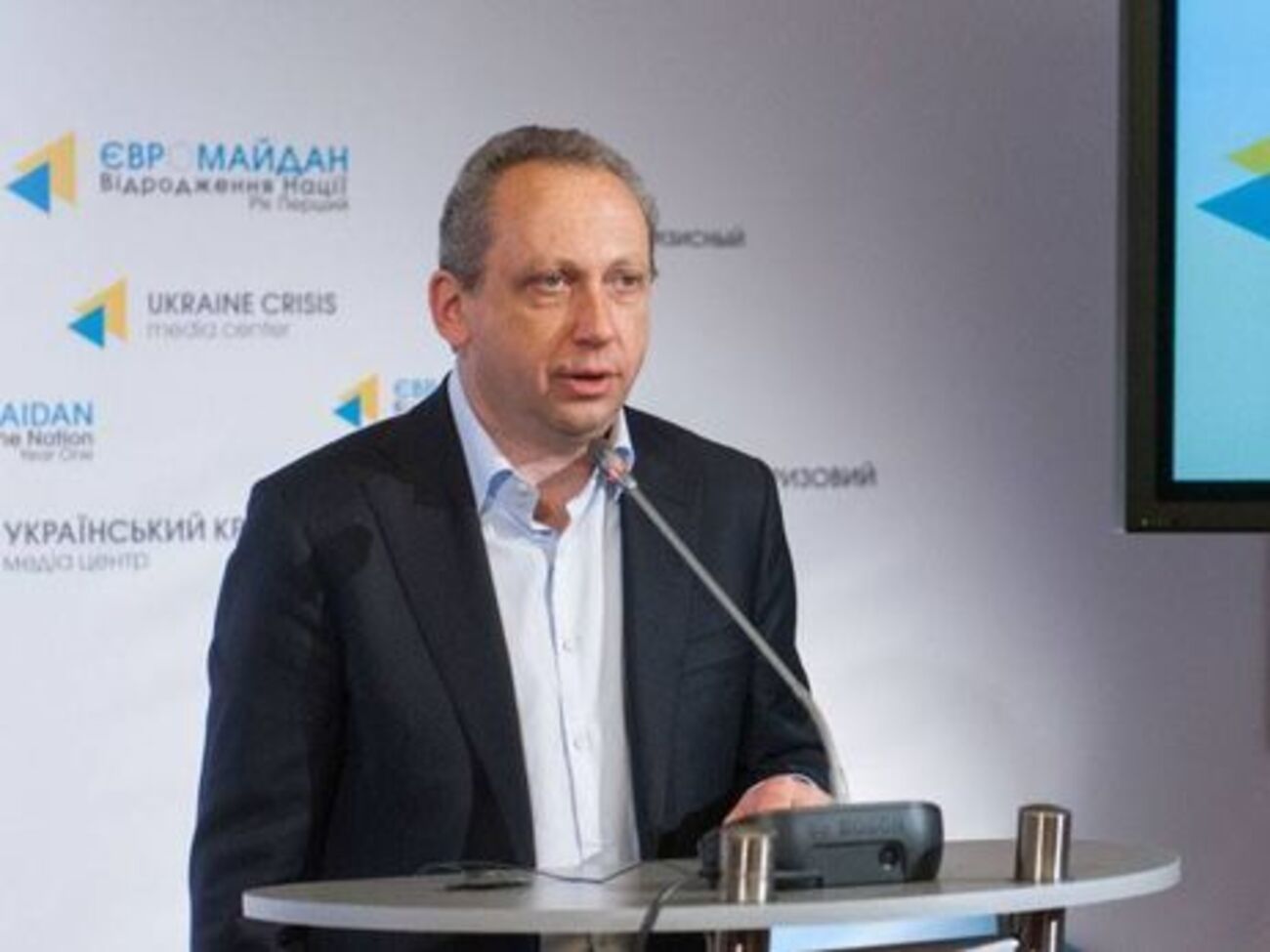 Слава Рабинович:&nbsp;Деньги из карманов рабов, идиотов, лохов и терпил окажутся в карманах Путина и членов его ОПГ