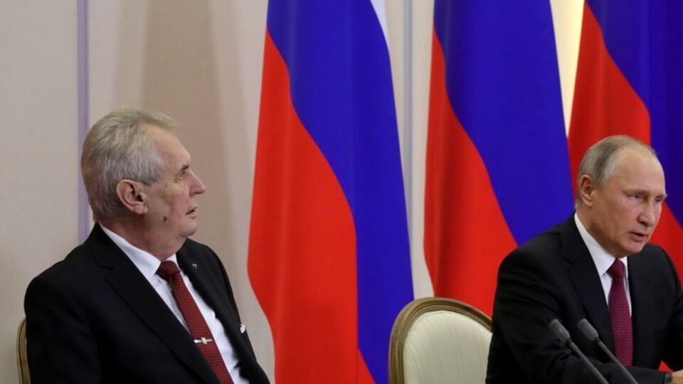 Земан (ліворуч) вважає себе другом Путіна