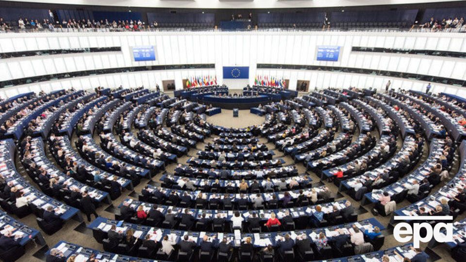 Європарламент ухвалив резолюцію про порушення прав людини у РФ