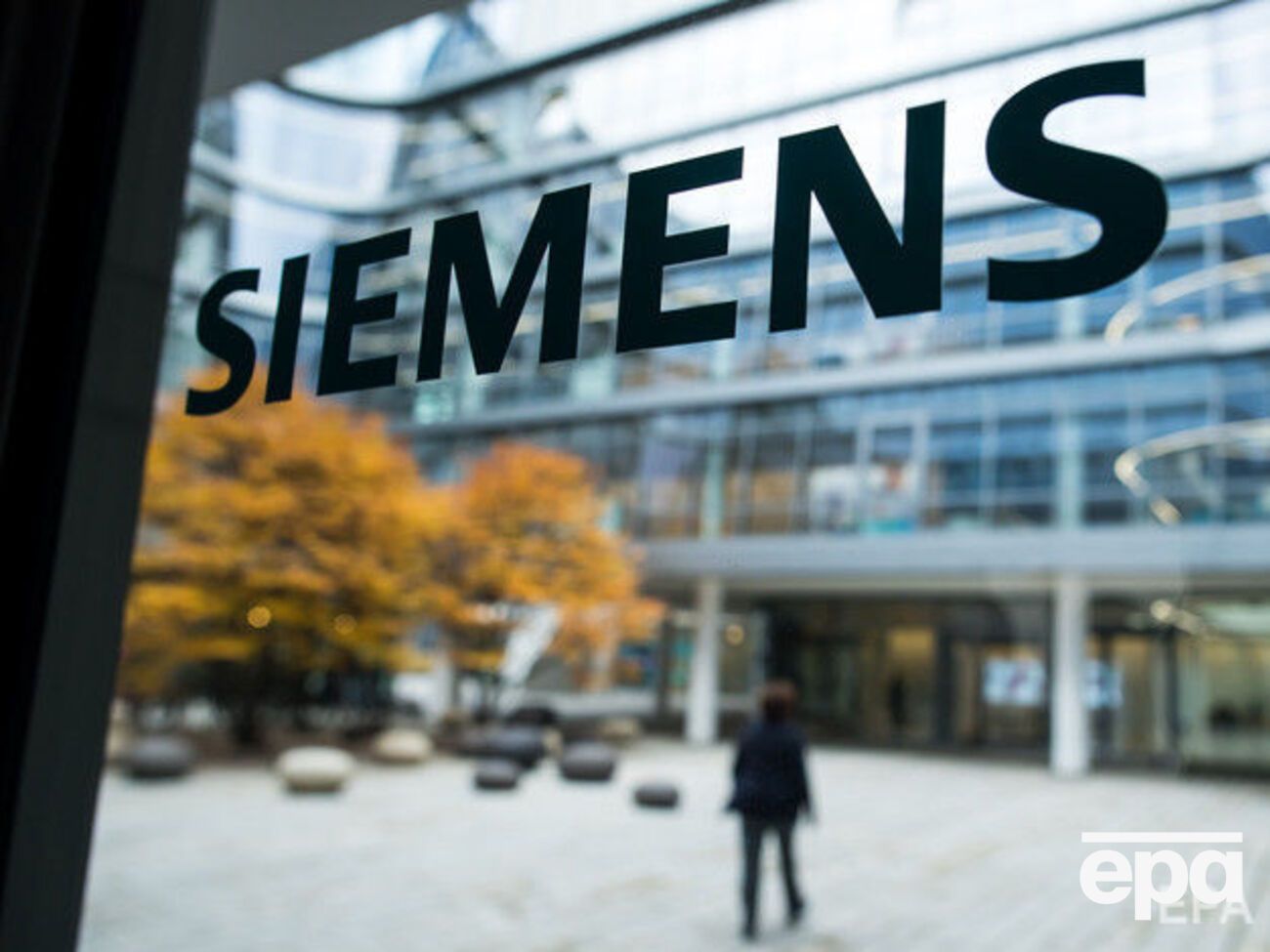 Siemens судиться за чотири турбіни