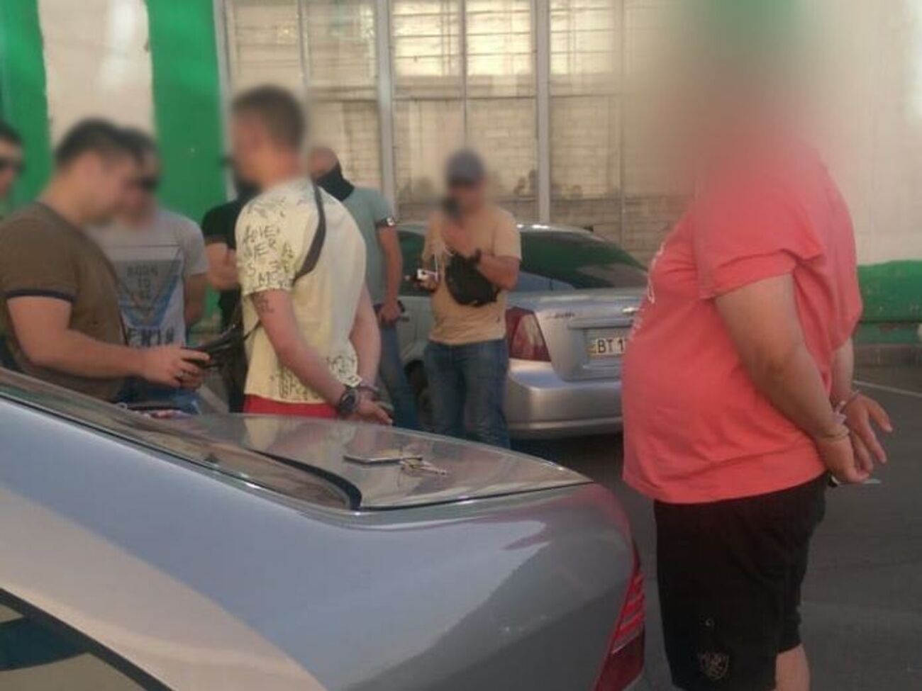 Злоумышленников задержали при попытке реализовать фальшивые евро