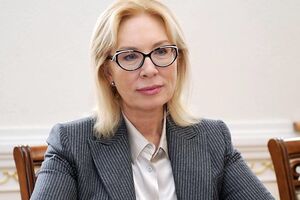 Денісова прибула в колонію міста Лабитнангі