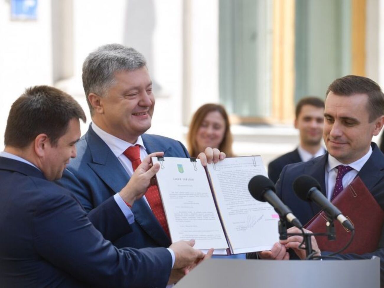 Порошенко підписав нову редакцію закону