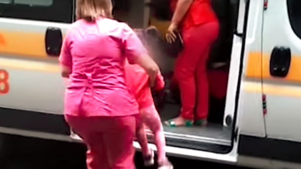 Пострадавшую в Кривом Роге девочку передали медикам