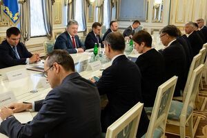 Порошенко провел встречу с послами стран "Большой семерки"