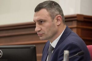 По предложению Кличко, бесхозные автомобили станут утилизировать