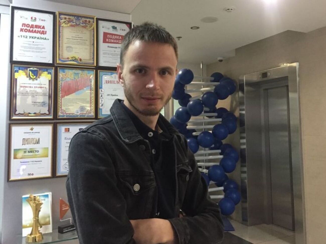 Живем в атмосфере постоянного недовольства. Везде “зрада” и “ганьба“. Недавно я поехал на Донбасс и увидел там другую картину