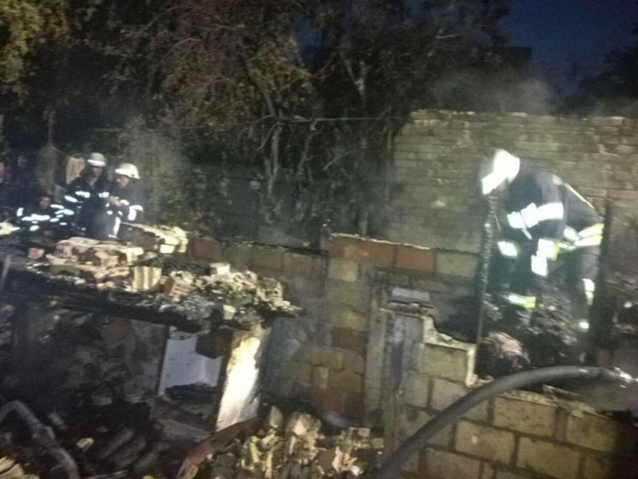 В 1.18 пожарные локализовали пожар, а в 1.49 &ndash; ликвидировали