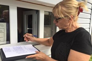 Денисову не пустили ни в качестве омбудсмена, ни в качестве частного лица