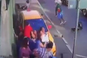 В результате наезда пострадало не менее семи человек