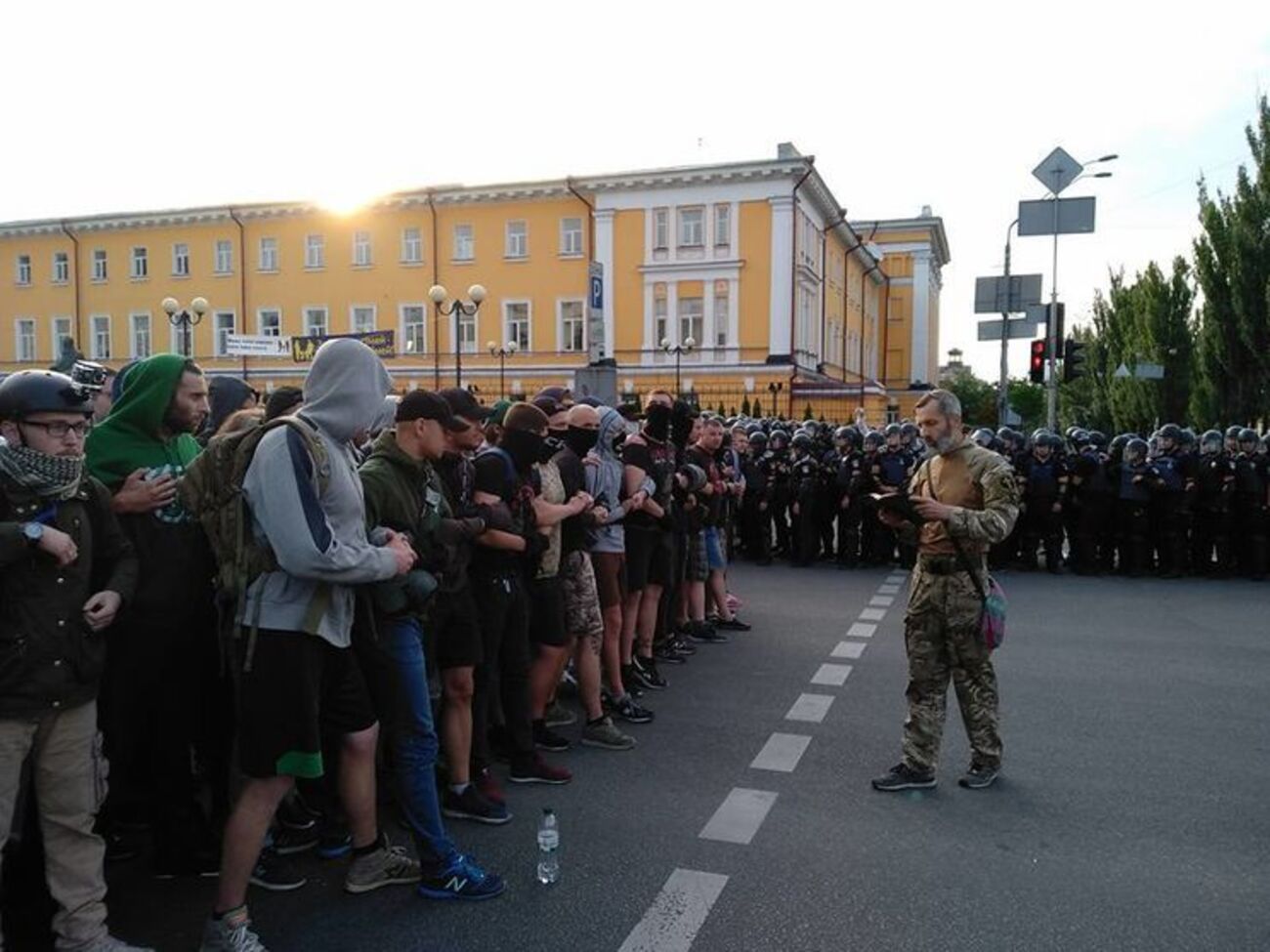 Поліція відтіснила групу противників Маршу рівності