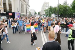 Сотні людей прийшли на Марш рівності