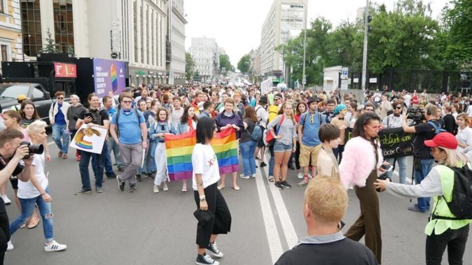 Сотні людей прийшли на Марш рівності