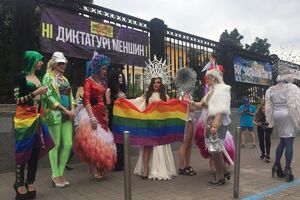 "Буду жити, буду любити!" У Києві тисячі людей узяли участь у Марші рівності. Фоторепортаж