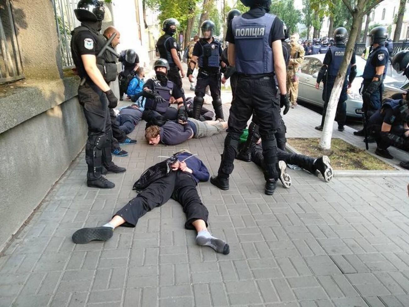 В полиции сообщали о задержании 57 человек