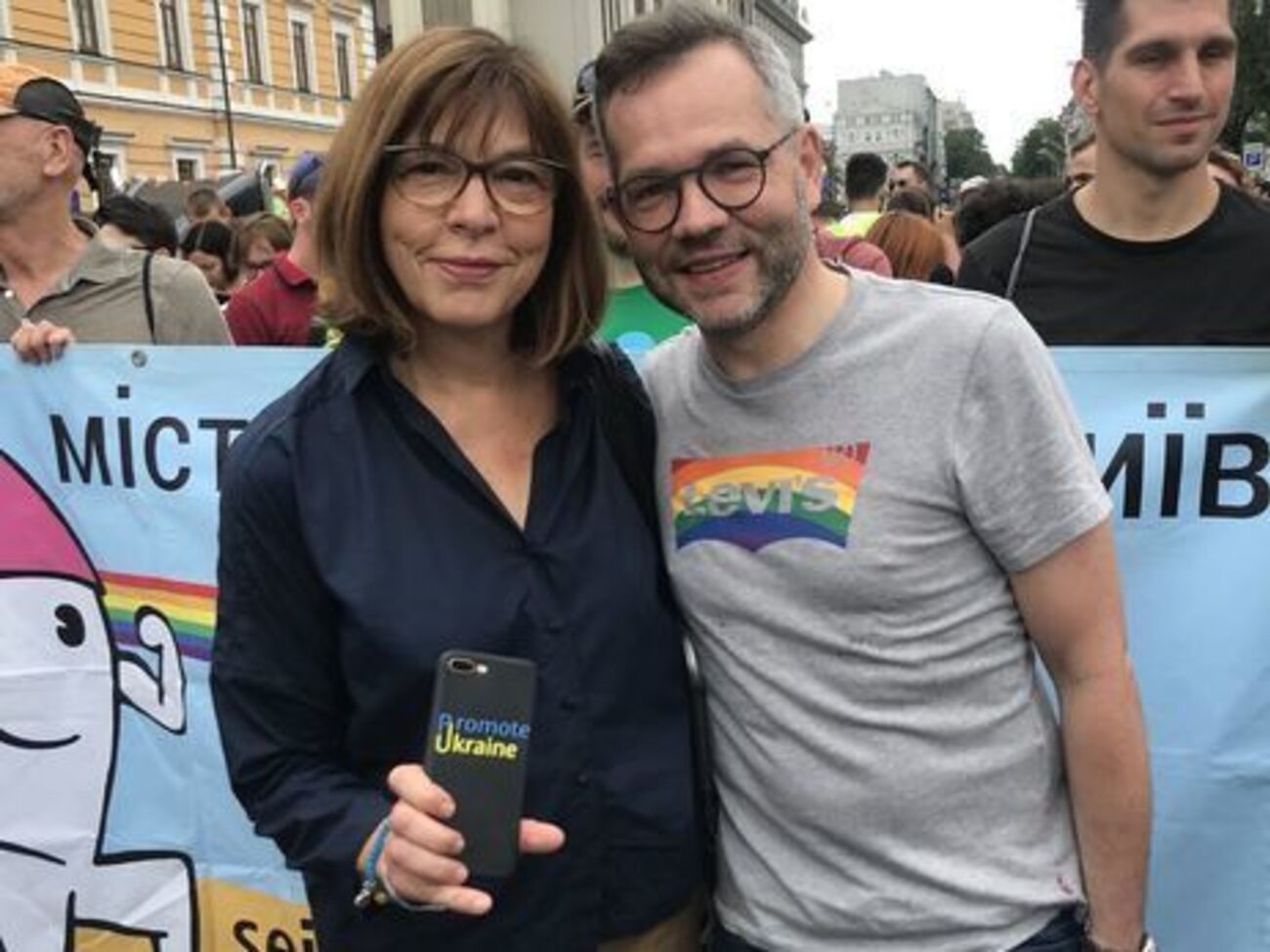 Хармс участвовала в Марше равенства вместе с&nbsp;государственным министром по делам Европы МИД Германии Михаэлем Ротом