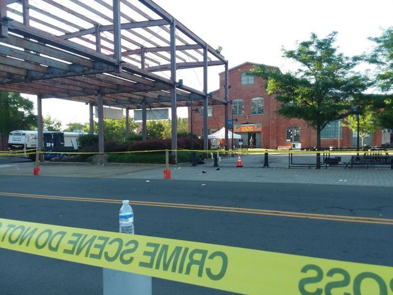 Место перестрелки оцепила полиция