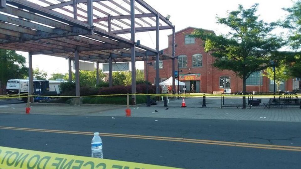 Место перестрелки оцепила полиция