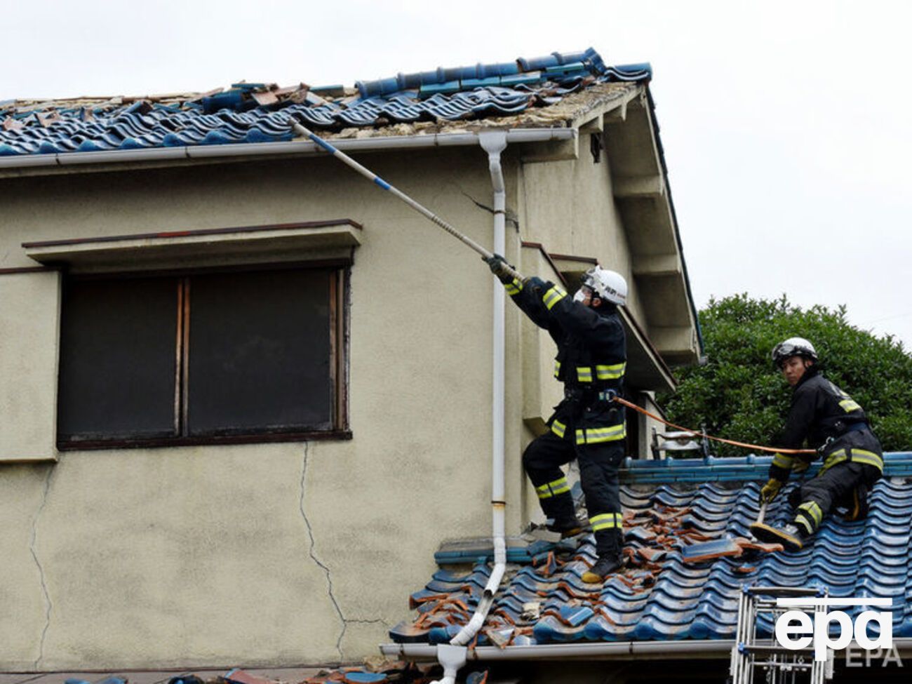 Жертвами землетрясения стали три человека