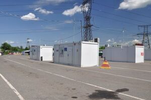 17 червня роботу пункту пропуску "Майорське" тимчасово зупинили