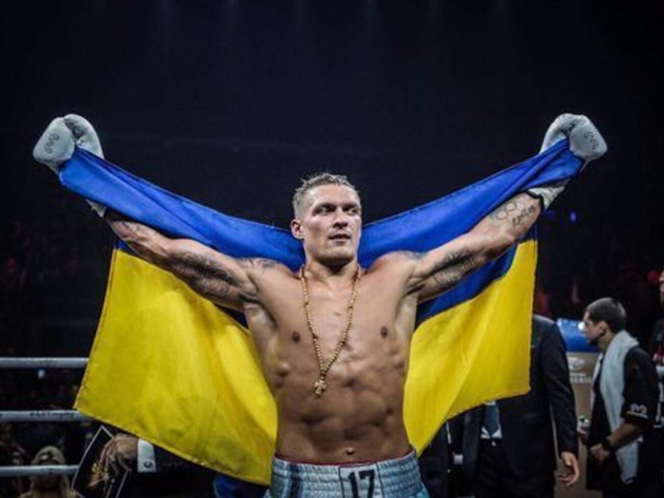 У квітні Усик заявив, що бій із Гассієвим "точно не відбудеться в Росії"