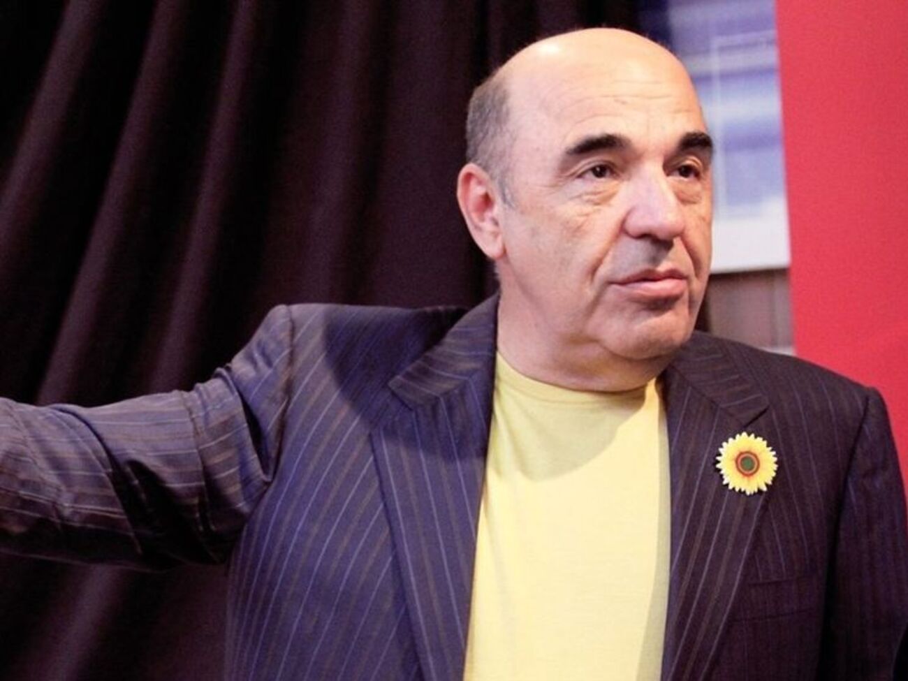 Рейтинг Рабиновича и его партии "с весны начал сыпаться", заявил Крутчак