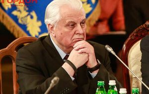 Кравчук: Спочатку ми проходили інструктаж спеціалістів. Вони розказували, як треба стояти, куди можна стріляти, щоби нікого не підстрелити