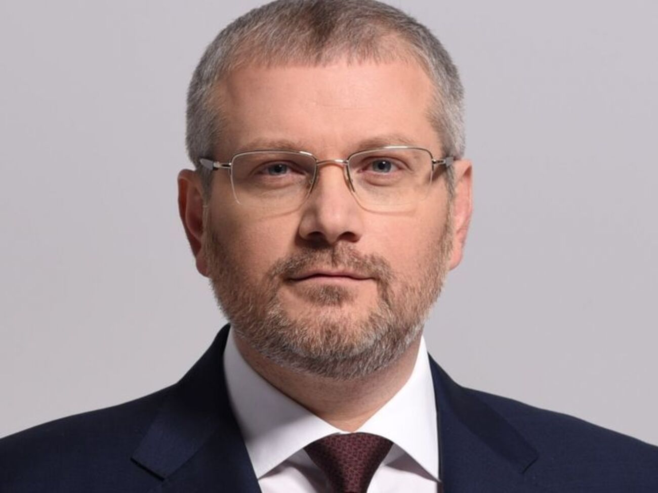 Кримінальні справи просто перетворилися на інструмент тиску на неугодних, заявив Золотарьов, коментуючи подання на зняття недоторканності з Вілкула