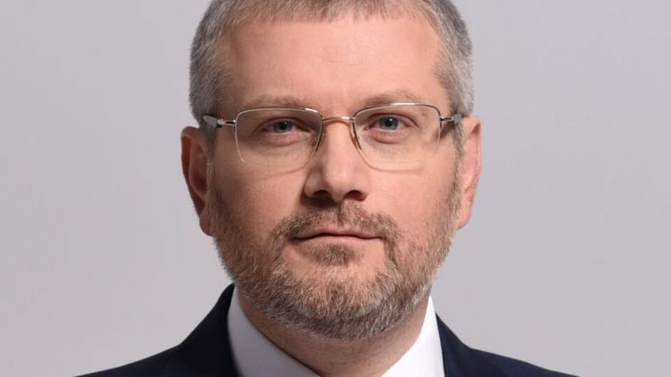 Кримінальні справи просто перетворилися на інструмент тиску на неугодних, заявив Золотарьов, коментуючи подання на зняття недоторканності з Вілкула