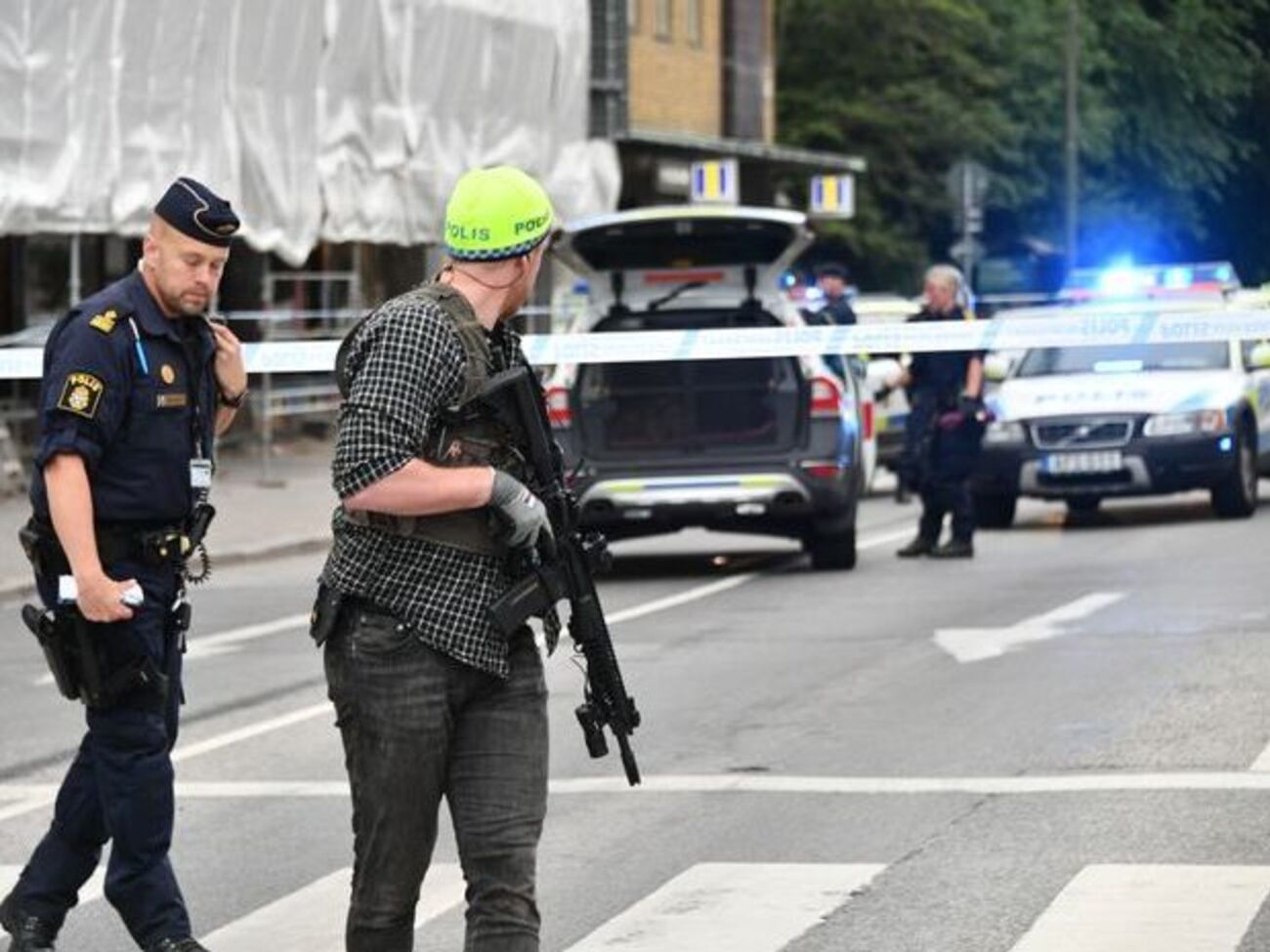 Полиция оцепила место происшествия