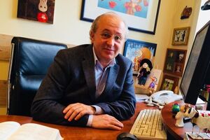 Іван Малкович: Я людина дії. Що я можу робити? Гарні книжки. Це мій маленький внесок у розбудову української держави. Я вірю, що більше люди будуть читати, то швидше стануть освіченими і критично мислячими громадянами