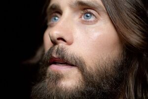 Лето: Это песня о боли, вере и свободе от осколков прошлого