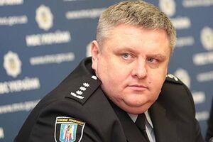 По словам Крищенко, задержанный находится в районном управлении полиции