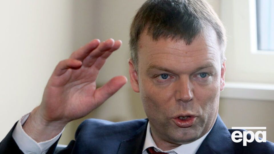 Хуг вітає всі зусилля для встановлення миру на Донбасі