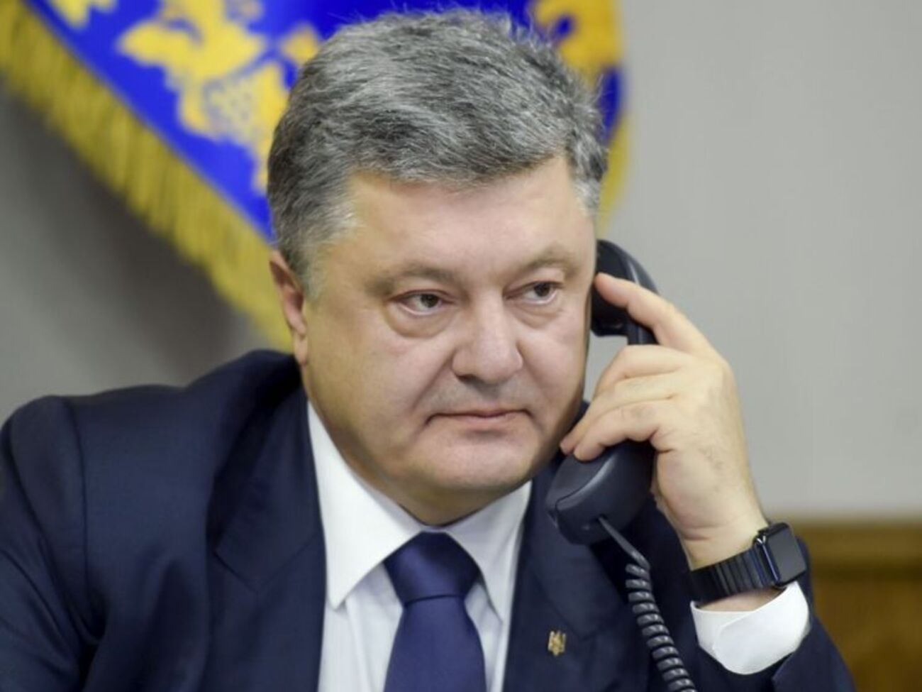 Порошенко поінформував співрозмовника про ситуацію із безпекою на Донбасі
