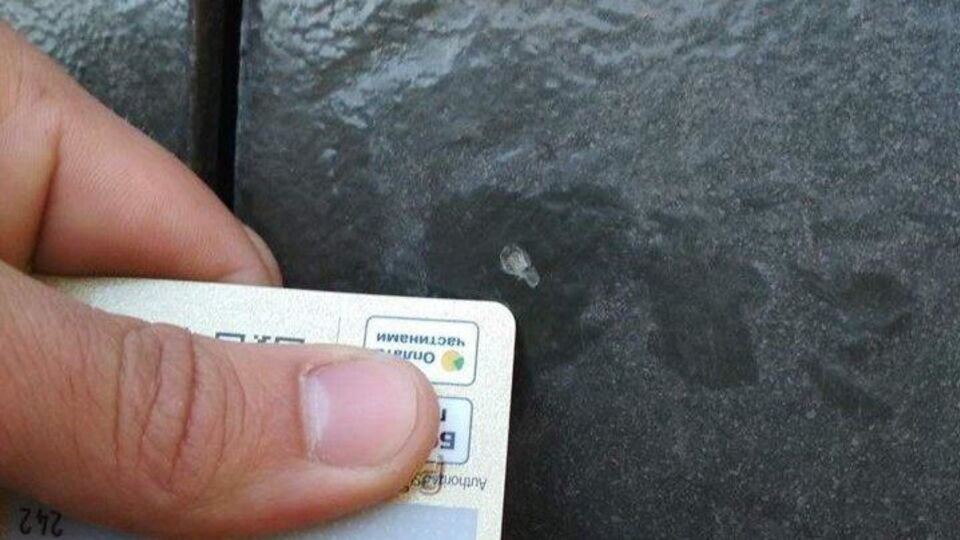 Бойовики обстріляли автомобіль прикордонників зі стрілецької зброї