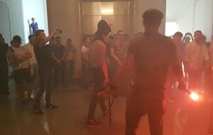 Людей из здания эвакуировали