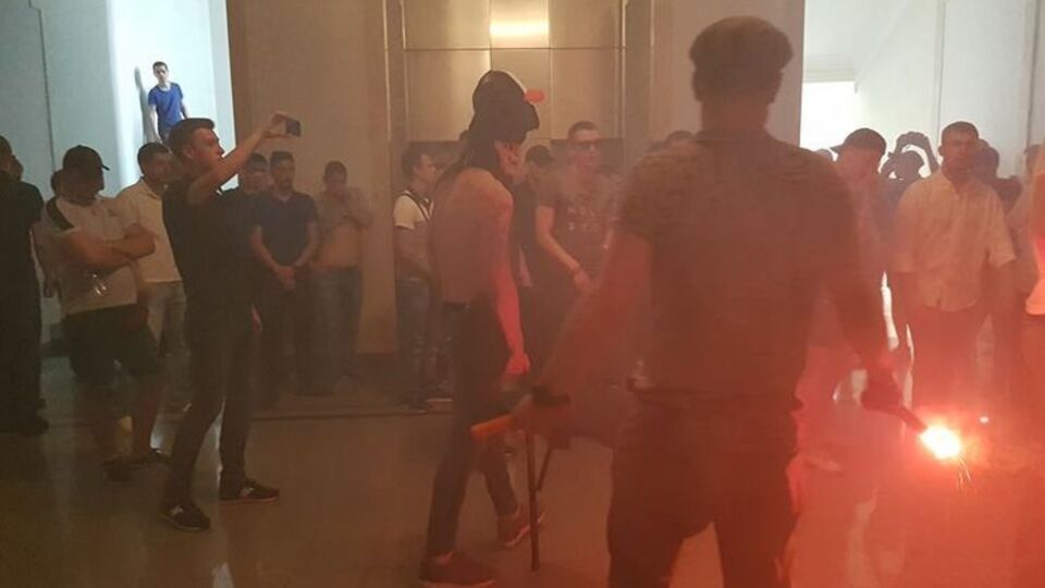 Людей із будівлі евакуювали