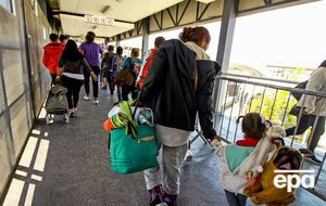 Американские органы опеки разделили уже сотни семей мигрантов