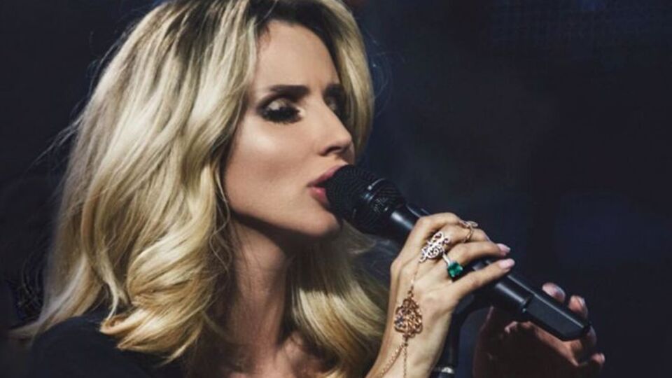 Loboda наділа після пологів одяг, який облягає