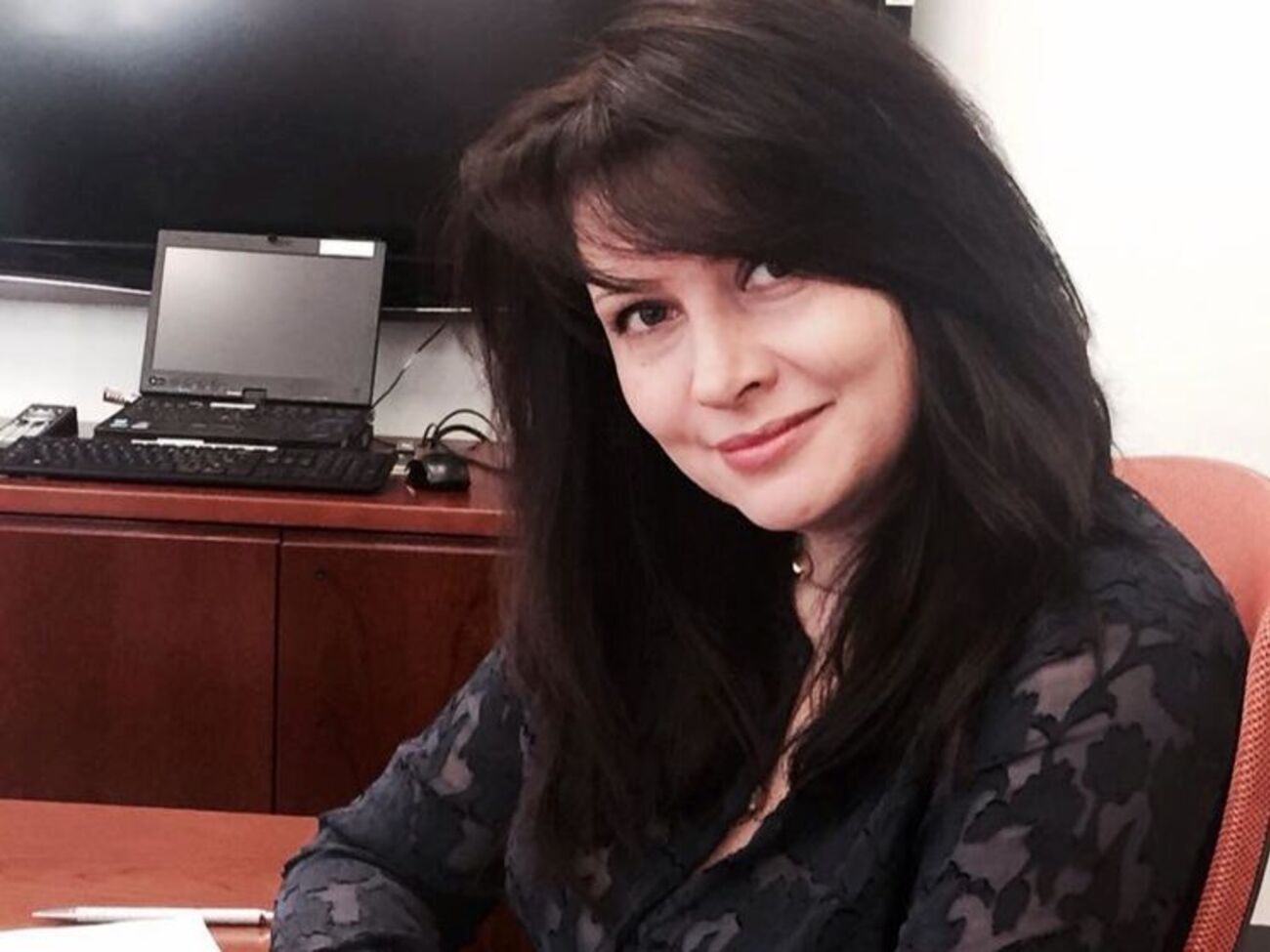 Видання INSIDER із посиланням на неназваного парламентарія від "Народного фронту" повідомляло, що Порошенко хоче, щоб Фріз очолила Міністерство у справах ветеранів