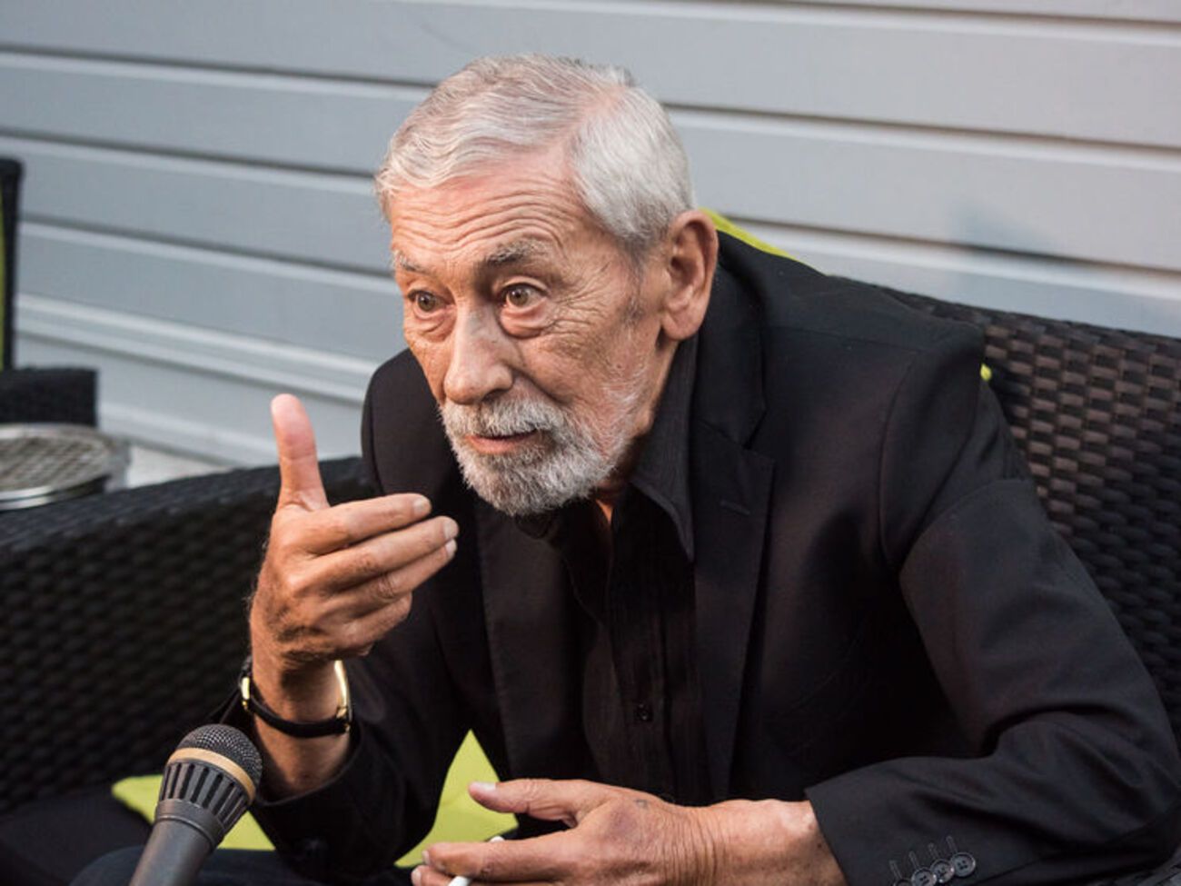 Кікабідзе підкреслив, що ніколи не був комсомольцем і членом компартії