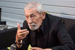 Кікабідзе підкреслив, що ніколи не був комсомольцем і членом компартії