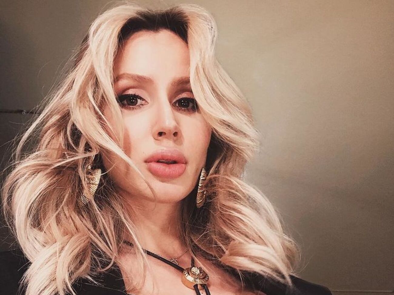 Loboda:&nbsp;Эта девочка знает, что такое "миу-миу"