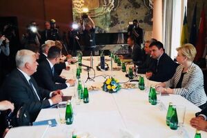 Українсько-угорські консультації розпочалися 22 червня