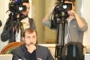 "Снек-Экспорт" входит в семейный бизнес Сергея Рыбалки, об этом ранее упоминали адвокат Рыбалки и сам депутат