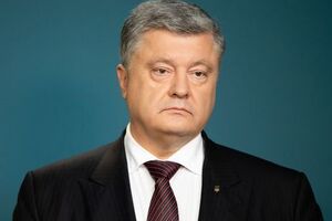 Порошенко: 215 гвардійців загинуло, захищаючи Україну від агресора