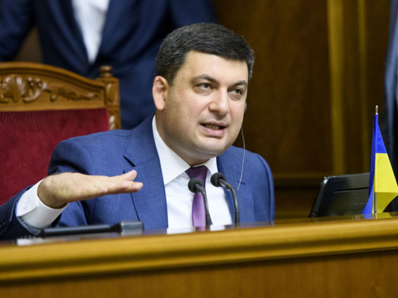 Гройсман поспорил с Шурмой