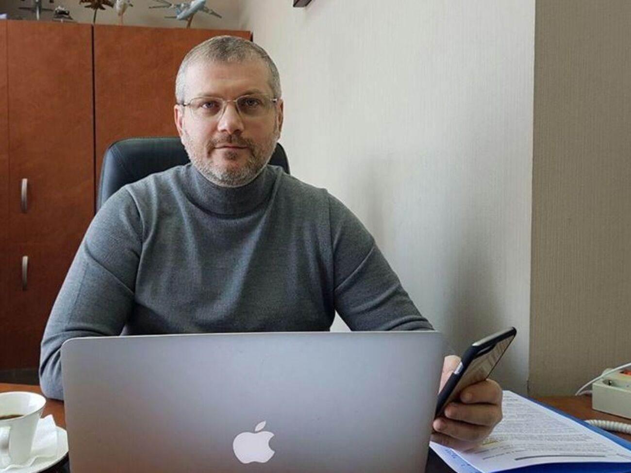 По данным НАБУ, Вилкул жил у бывшей тещи под Киевом, хотя и арендовал в это время номер в столичной гостинице