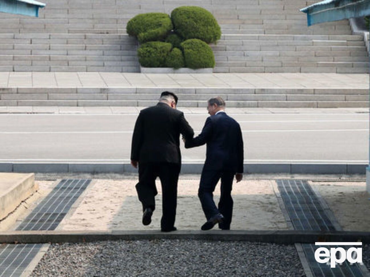 Про зустрічі роз'єднаних сімей лідери двох Корей говорили у квітні цього року